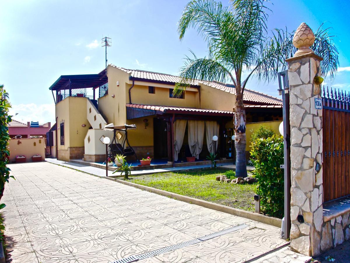 Acasaammari Apartment Campofelice Di Roccella Exterior photo